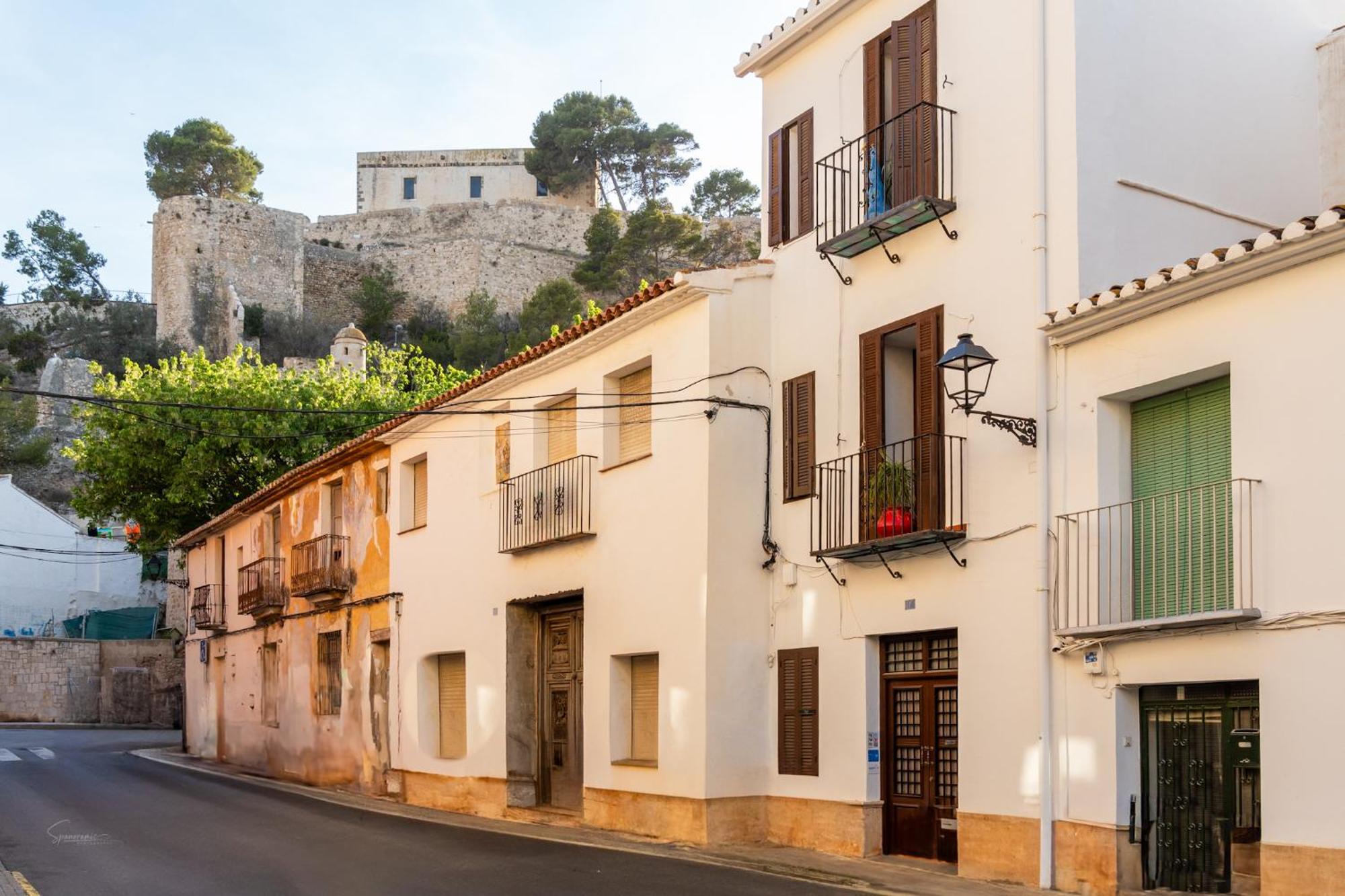 Апартаменты Denia Townhouse Экстерьер фото